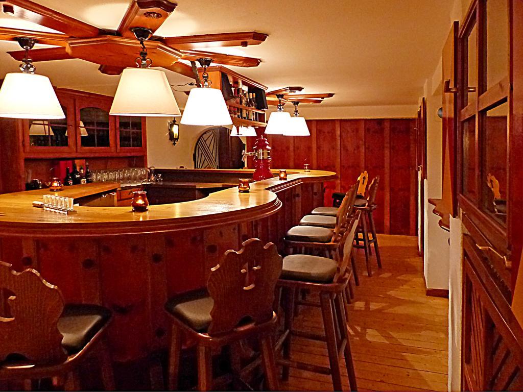Hotel-Restaurant Schwyzerhuesli Viernheim Buitenkant foto