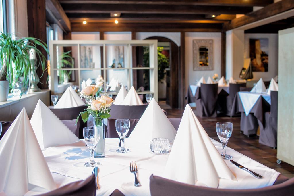 Hotel-Restaurant Schwyzerhuesli Viernheim Buitenkant foto