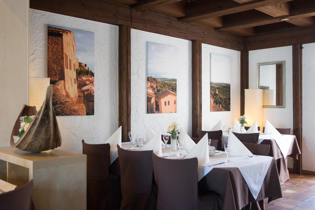 Hotel-Restaurant Schwyzerhuesli Viernheim Buitenkant foto